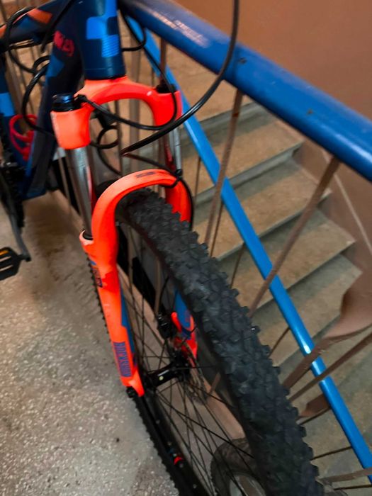 vand bicicleta dirt jumper cube