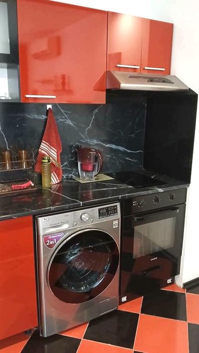 Дава се под наем Двустаен апартамент в Пловдив, Кършияка - 65 кв.м за 375 € - Снимка #1