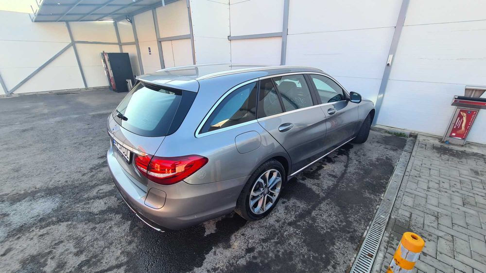 Mercedes-Benz C350 e