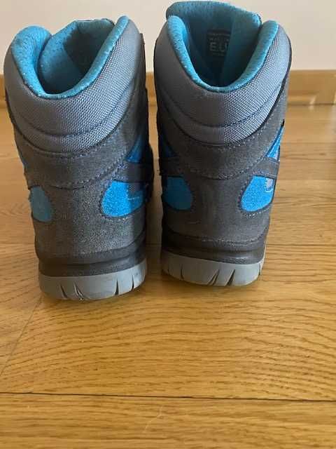 Детски зимни боти