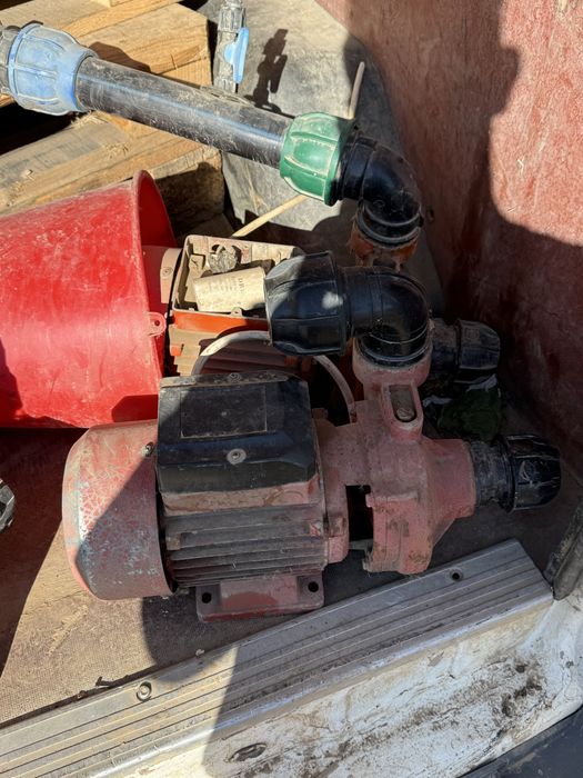 Pompa suprafata  apa 1.5 kw/h si 0.75 kw/h
