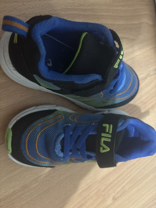 Vand adidasi Fila baieti