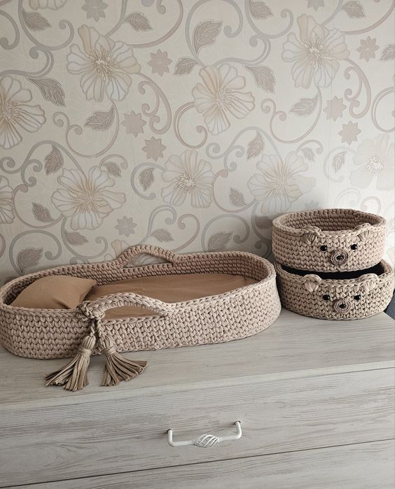 Повивалник, легло за бебе, молзес кошница