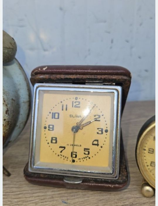 Lot 5 ceasuri de masă mecanice vintage – Slava, Peter, Timemaster