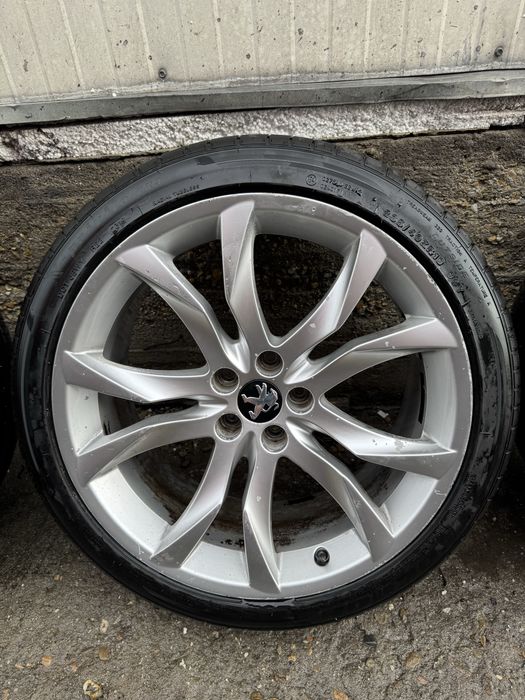 Jante R19 gama Peugeot 9673495677 cu anvelope 235/40/19