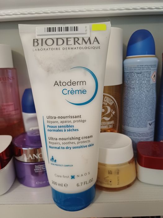 козметика Clarins,,Rene furterer, YSL,Lancome