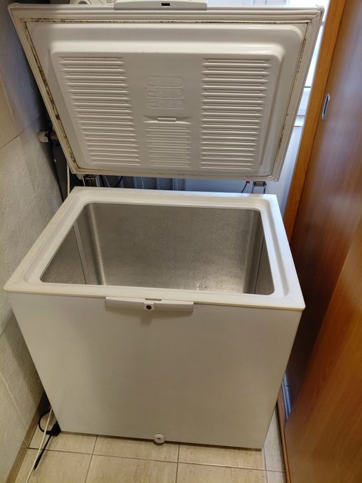 Lada frigorifica whirlpool de vanzare