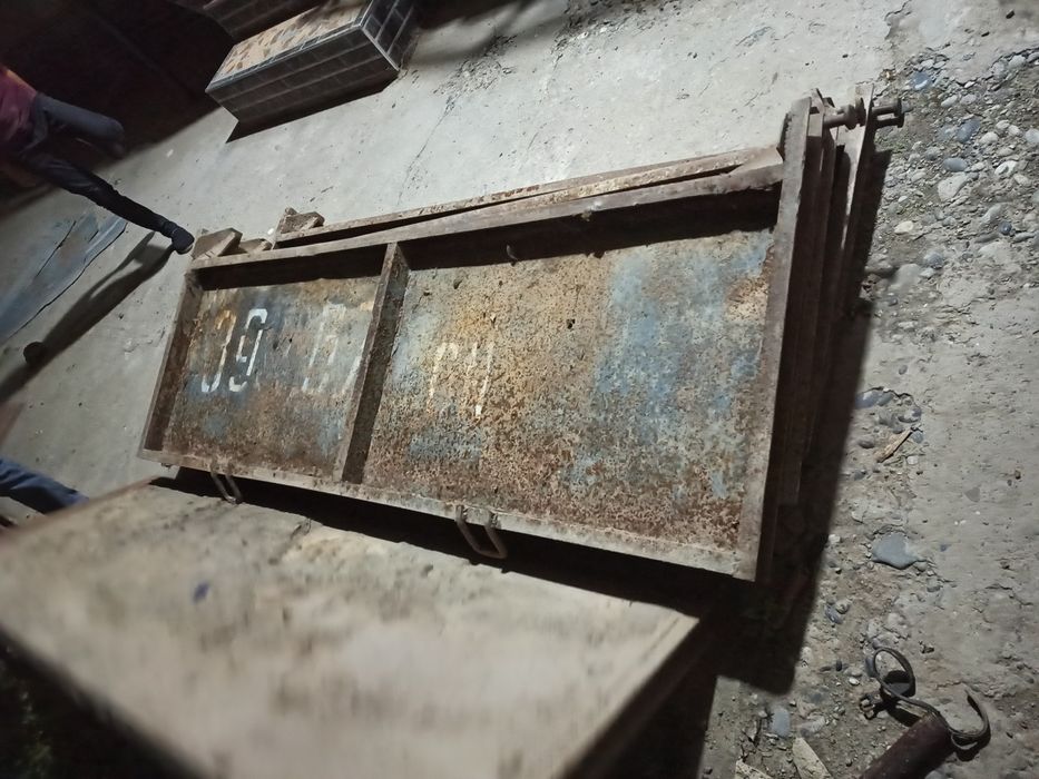 Продается задний борт ЗИЛ.