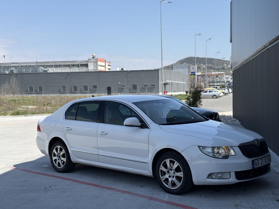 Skoda Superb 2 2011