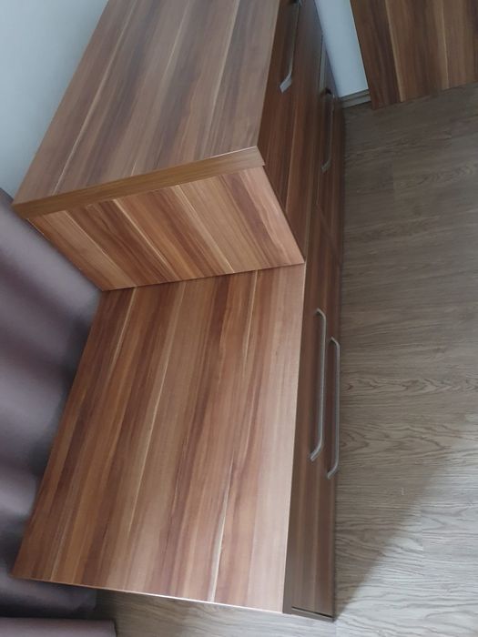 Mobila living diferite corpuri 200 lei /bucata