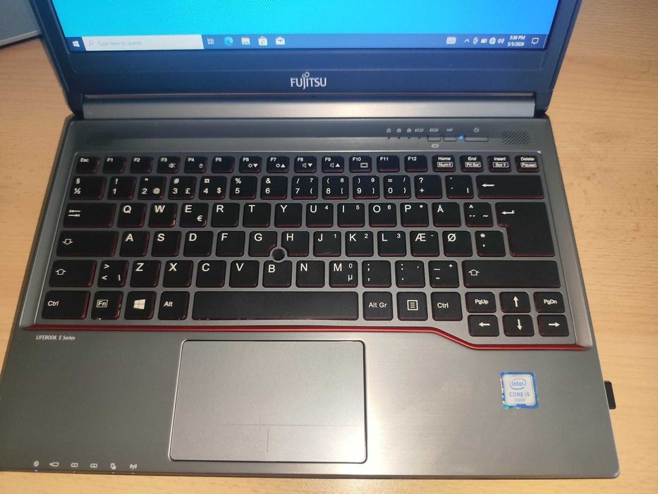 Superoferta! Fujitsu E736, I5-6300U, 4Gb DDR4, Hdd 500Gb, carcasa din metal, garantie!