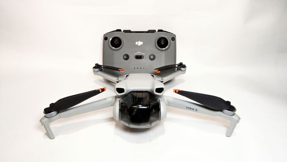 DJI Mini 3 квадрокоптер