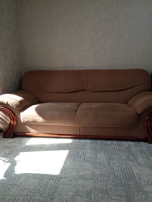 Продам Диван тройка