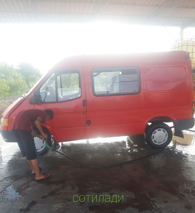 Форд сотилади 60миллион. Тел клила подробно гаплашамиз яна келишилади.