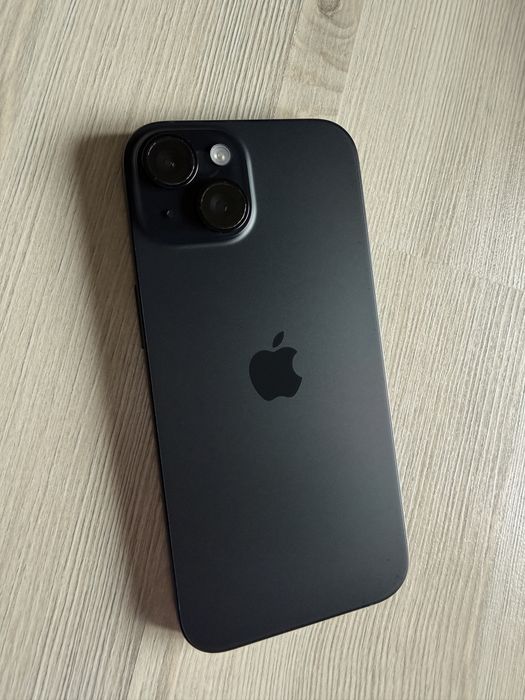 iPhone 15 128GB Apple