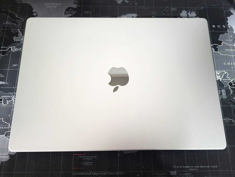 Ansamblu Display MacBook PRO 16 LCD inch M1/M2/M3 A2485 A2780 A2991
