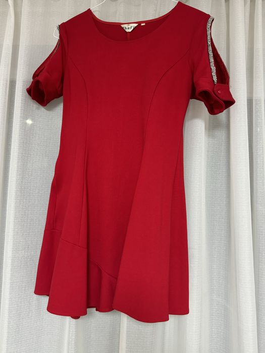 Кравивые платья б/у