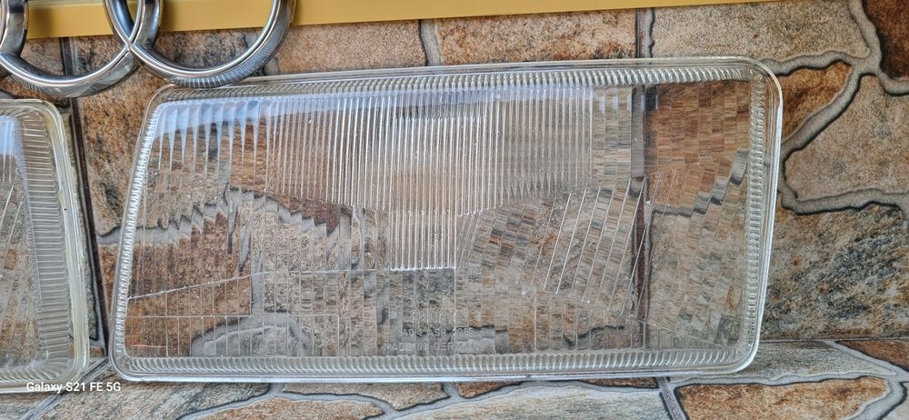 Ауди 80 стекла передние