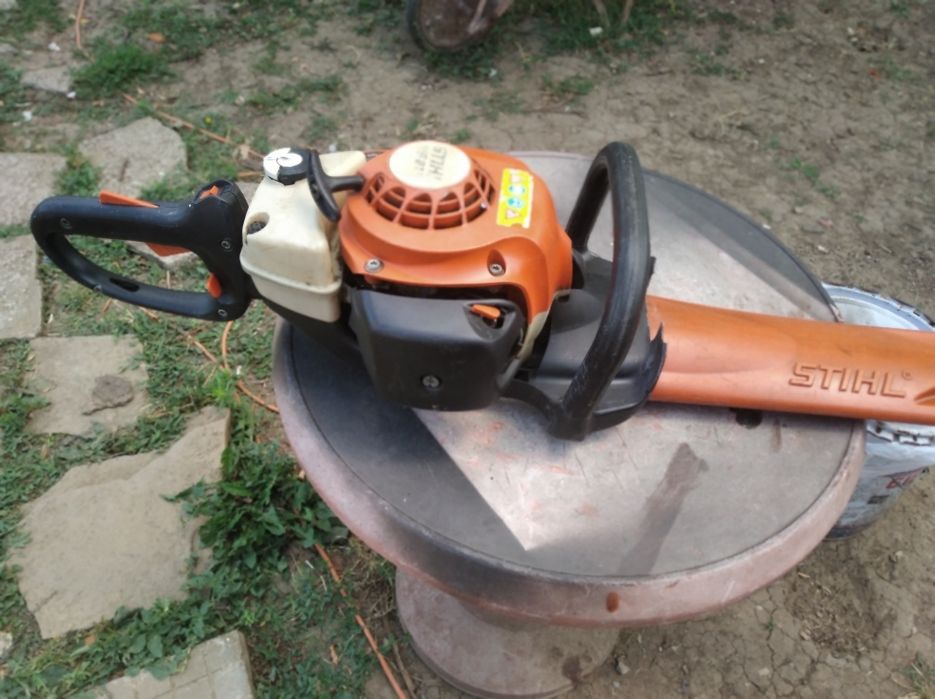 Stihl hs81r храсторез за жив плет