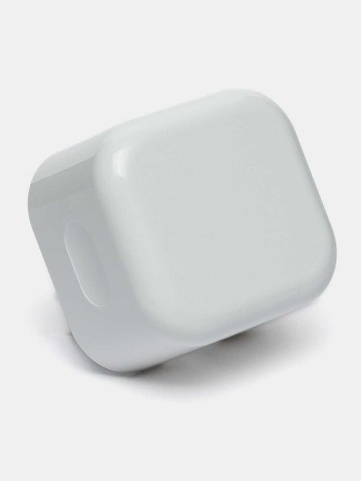 iPhone uchun 20W tezkor quvvatlagich / Zaryadka USB-C (Yangi). 3 PIN