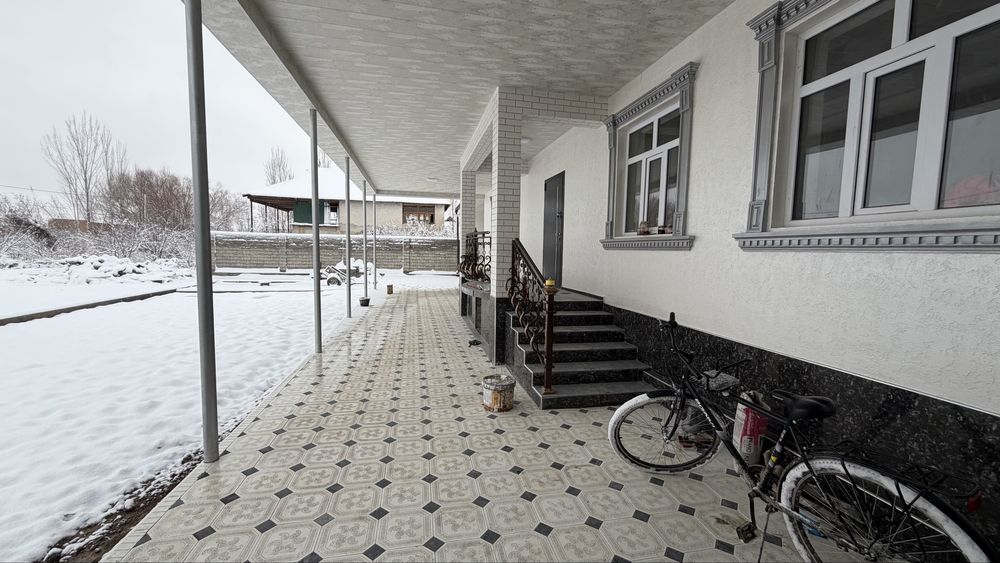 Zudlik bn Gulistonda uy sotiladi