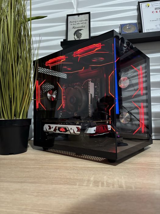 Бюджетен Геймърски компютър Intel i5 6500/RX580/12 Ram/256 ssd/500GB HDD/500W Bronze