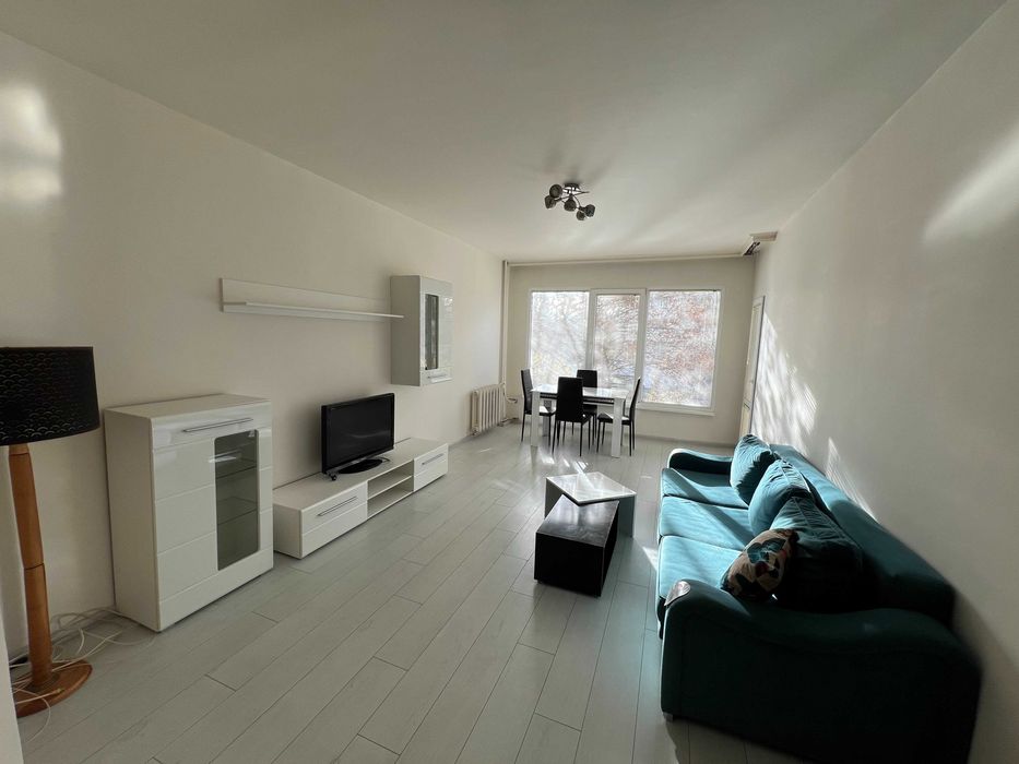 Тристаен апартамент