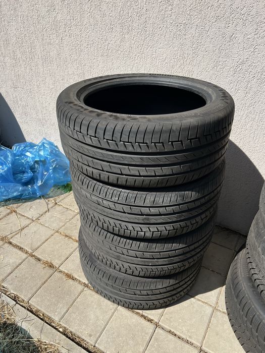 Continental  XL 235/45 R18 98W