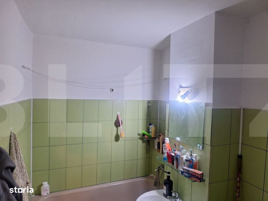 Apartament 2 camere de vanzare, 67 mp, decomandat, etaj 1, Logoj