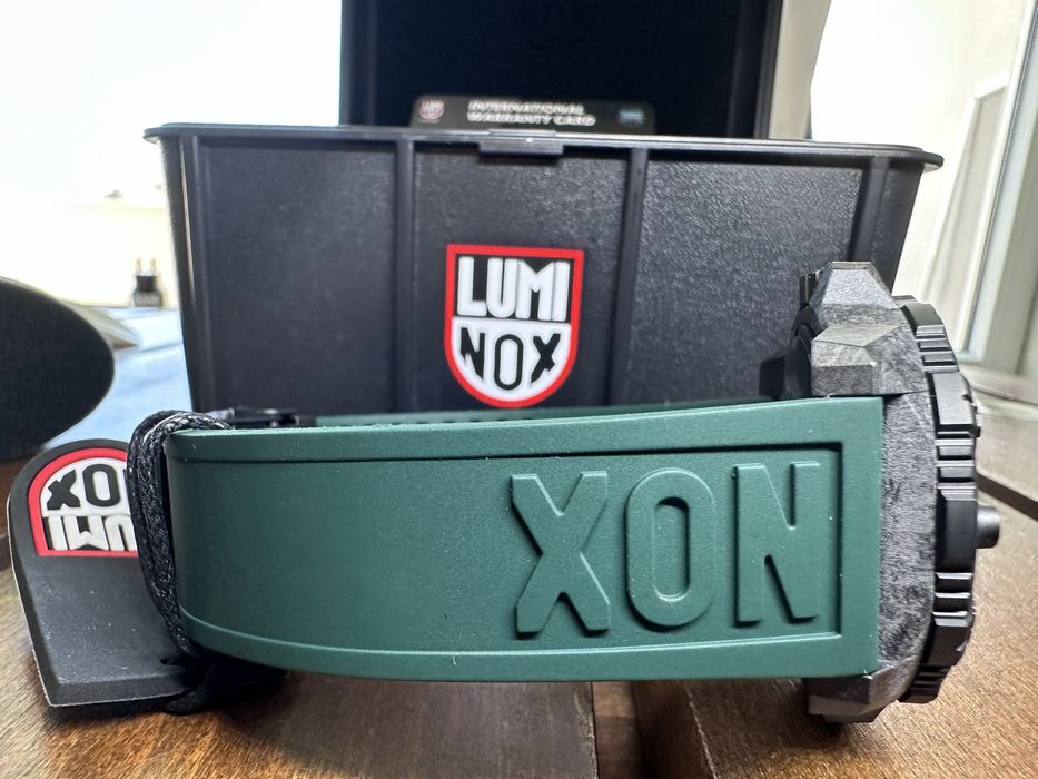 Luminox Master Carbon SEAL  Automatic 45 mm  Dive *Military Green*