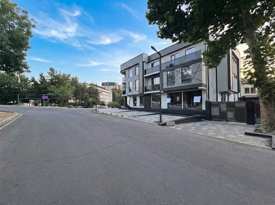 Отдельно стоящее здание 1100 м² под офис-white box, Сайрам, аренда(55)