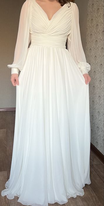 Платье Extra White, размер M–L, идеальное состояние