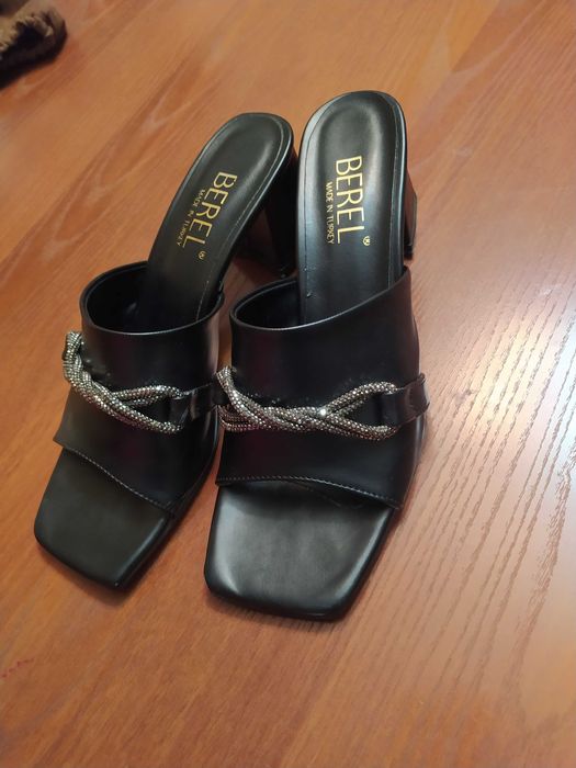 женские тапочки на каблуке