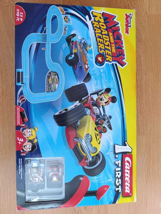 Нова писта с колички Mickey and the Roadster racers на Disney junior