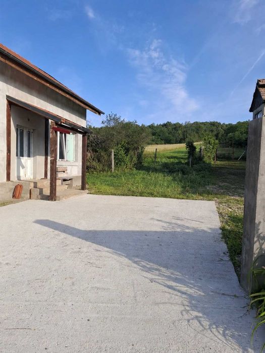 Casă P+M, 4 camere, teren 1.500 mp – Sânmihaiu Almașului