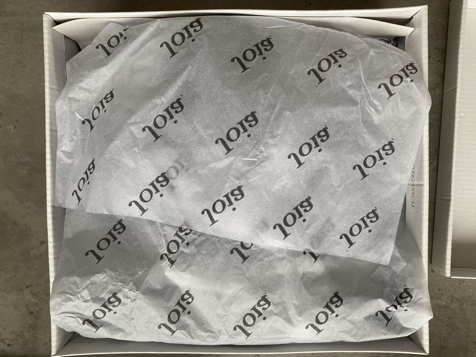 Обувки модел Nilam black лак 37