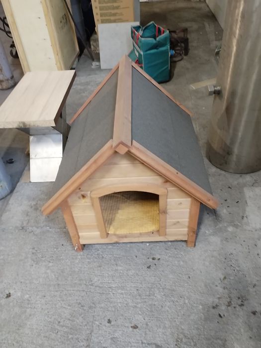 Кучешка къщичка за малки породи