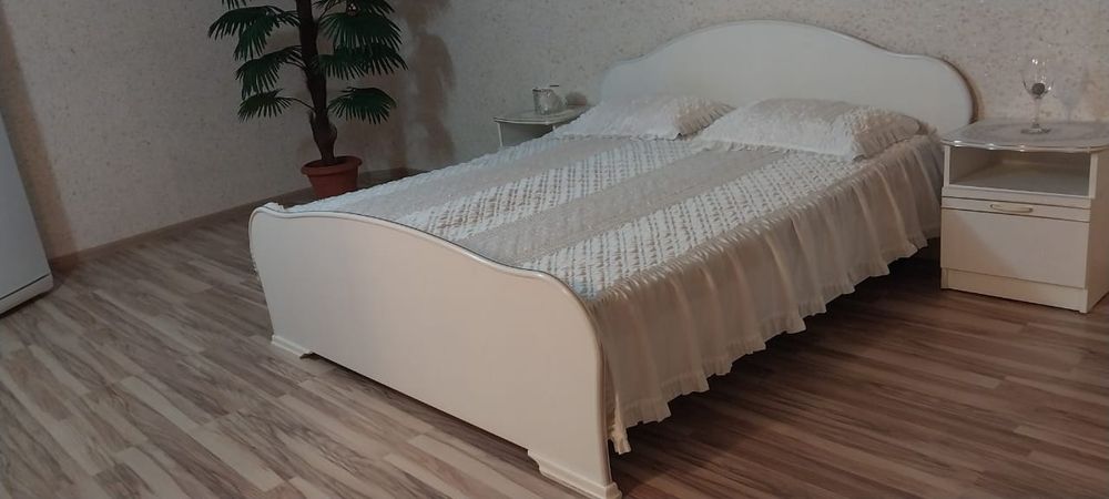 Гарнитур спальный