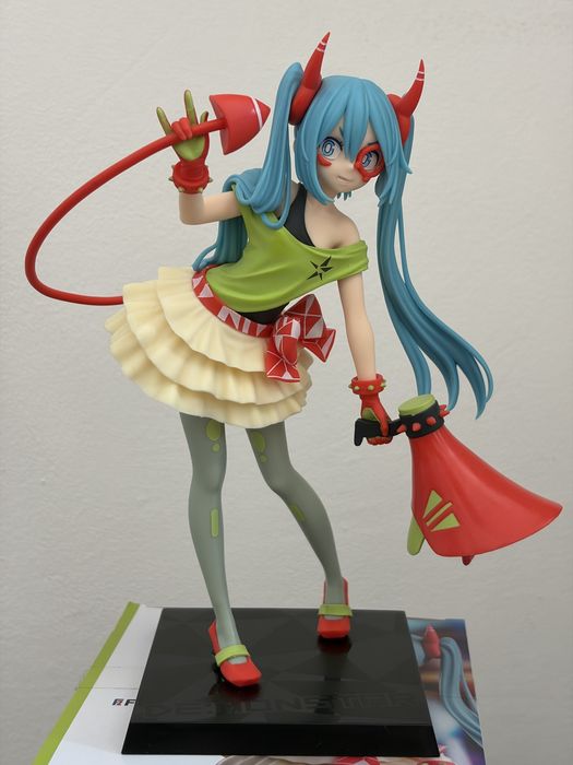 Figurina Hatsune Miku DE:MONSTAR