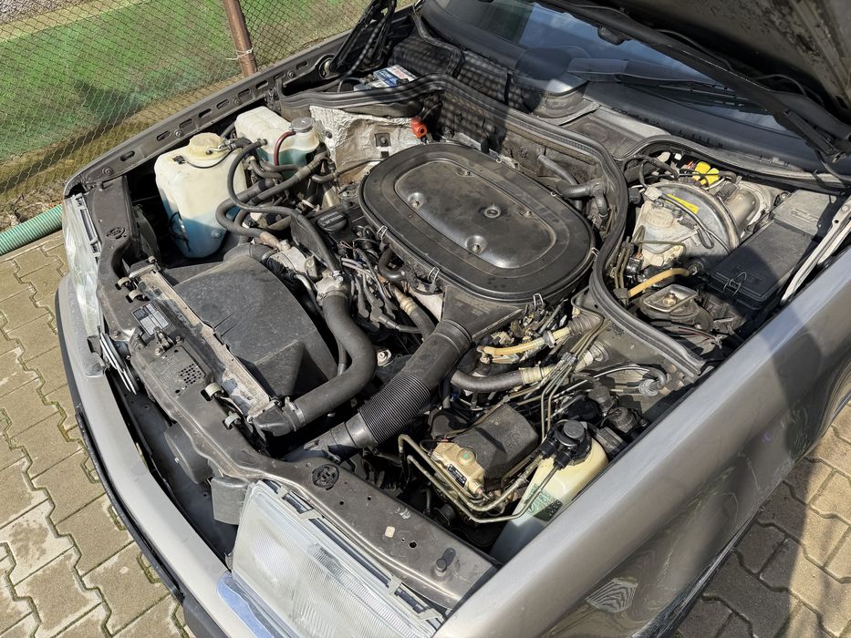 MERCEDES-BENZ E-Class 1991 — imagine 4