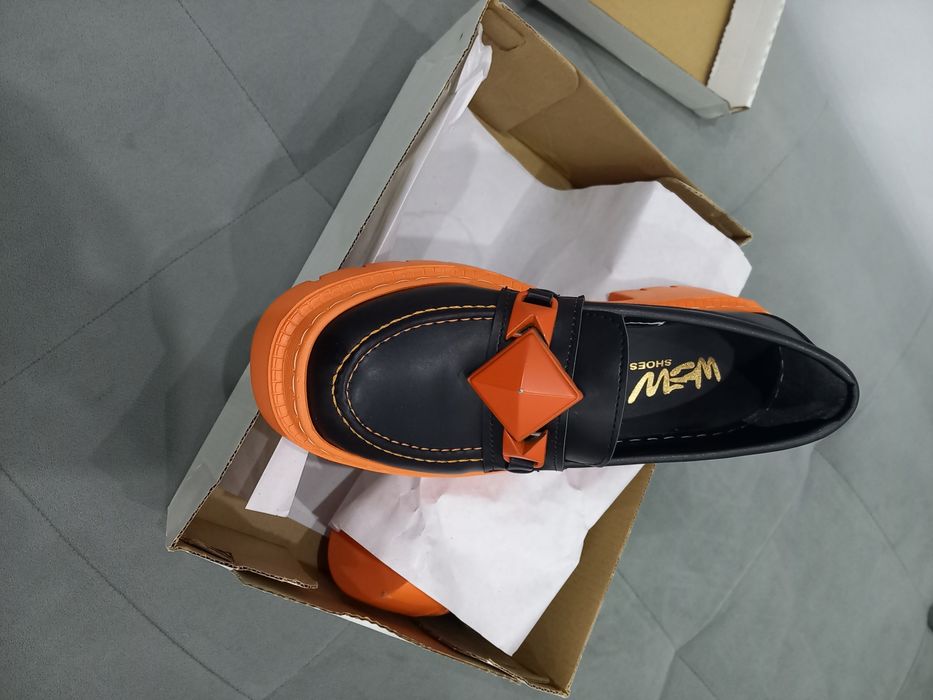 Нови дамски обувки