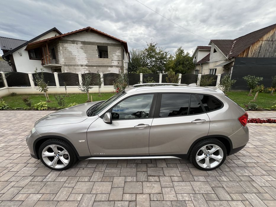 BMW X1 2011 — imagine 13