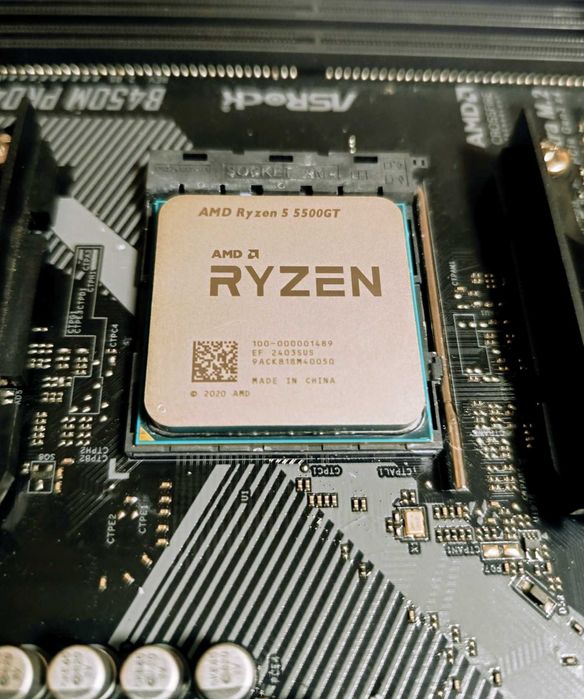 Процесор Ryzen 5 5500GT, AsRock B450, GTX 1660 Super, 16GB RAM 3200, Захранване 550W, SSD 250GB Samsung 850 EVO