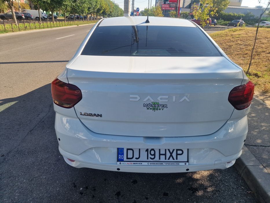 Dacia logan benzina plus gpl pret 9450 euro usor negociabil fara variante