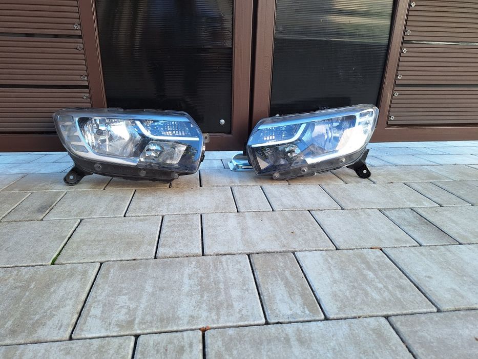 Bara fata logan 2 facelift sandero logan  mcv