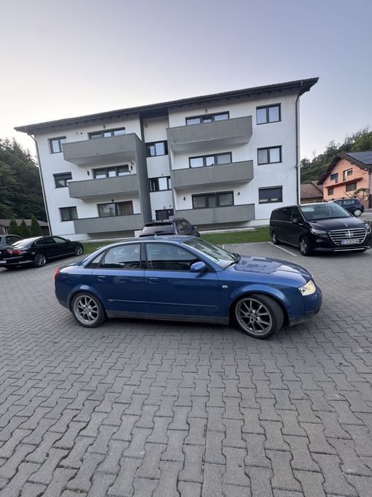 AUDI A4 2004 — imagine 2