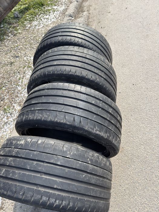 Летни Гуми Continental SportContact 7 255/35/20