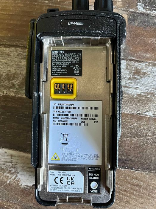 Motorola DP4400e Преносимо радио UHF