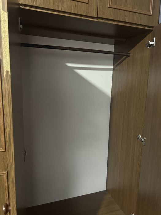 Mobila, dulap, tresing