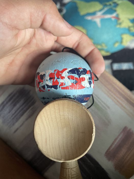 Kendama ET cu tama   T-BOW